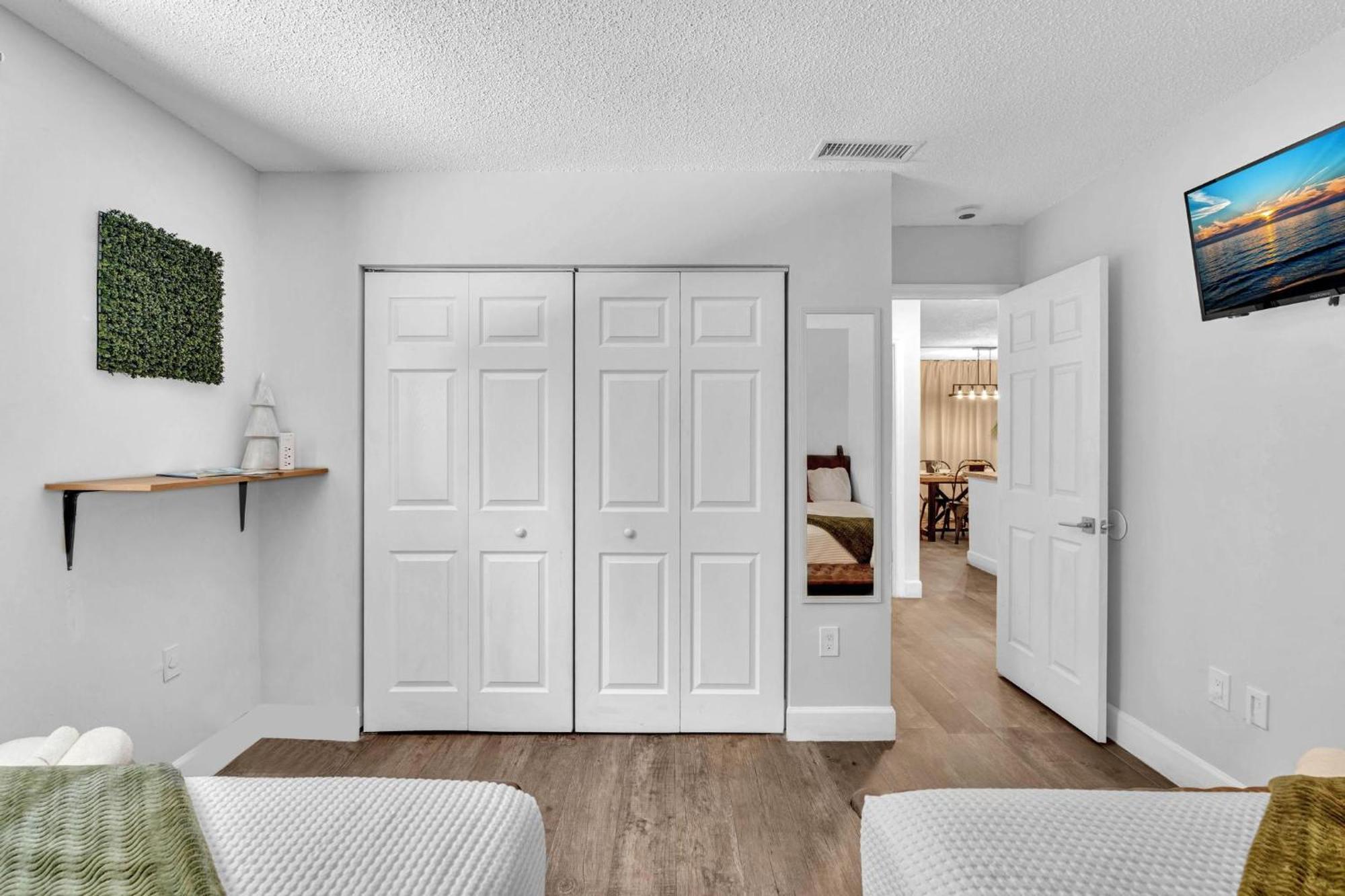Estelo'S Place - Modern Townhouse With King Bed, Only 5 Min From The Airport! Miami Extérieur photo