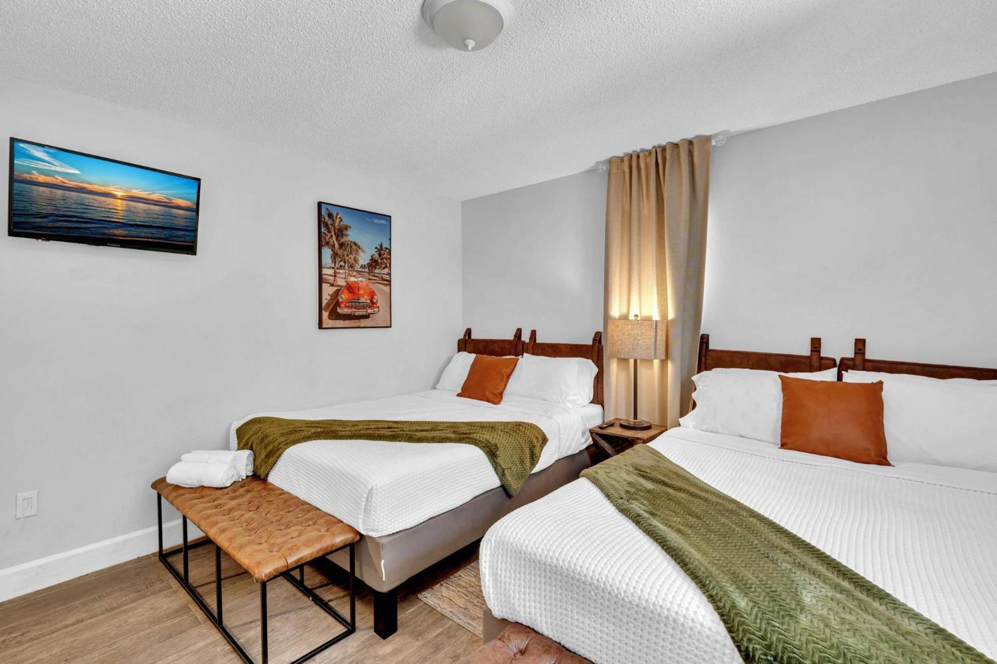 Estelo'S Place - Modern Townhouse With King Bed, Only 5 Min From The Airport! Miami Extérieur photo