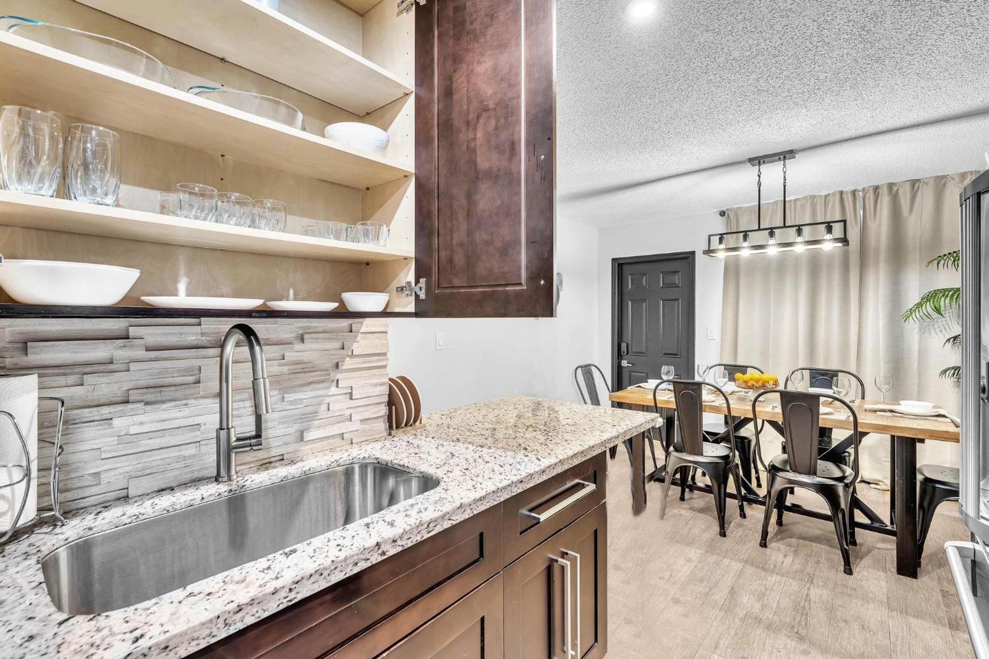Estelo'S Place - Modern Townhouse With King Bed, Only 5 Min From The Airport! Miami Extérieur photo